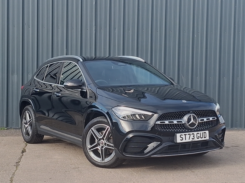 Mercedes-Benz GLA Class Gla 220D 4Matic Amg Line Executive Black