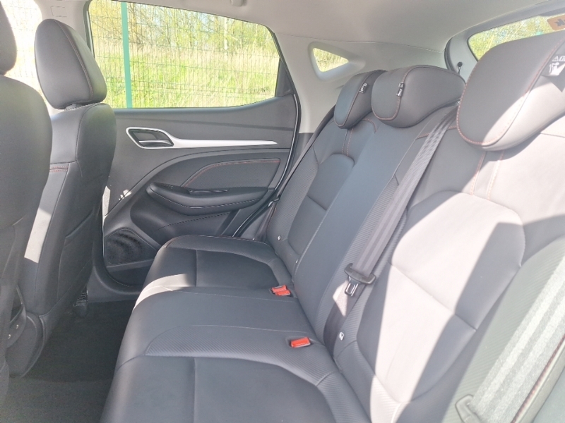 MG ZS 1.0T Gdi Exclusive SR73KFY White #6
