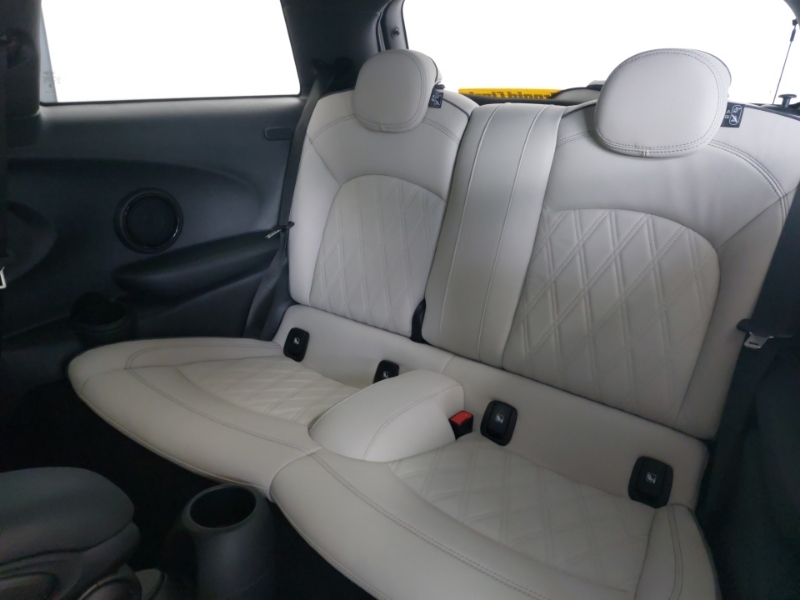 Mini Hatch 2.0 Cooper S Exclusive Premium Plus PK23BLV White #6
