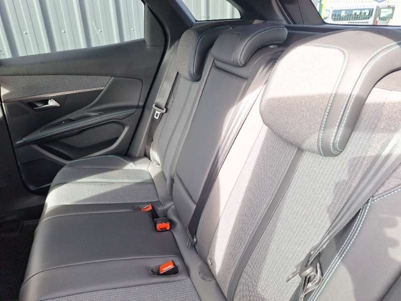 Peugeot 3008 1.2 Puretech Allure Premium Eat8 SD73BVS Grey #6