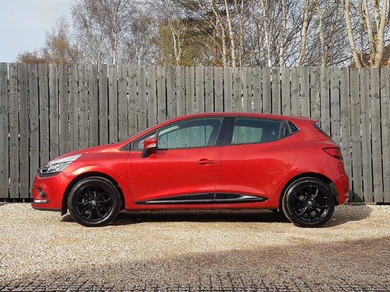 Renault Clio 0.9 Tce 75 Play SD68JLV Red #4