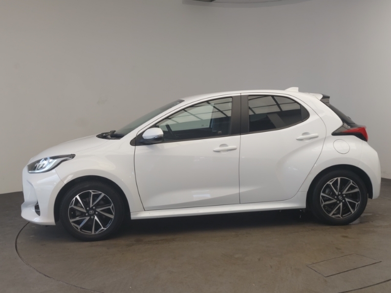 Toyota Yaris 1.5 Hybrid Design Cvt SD22MEV White #4