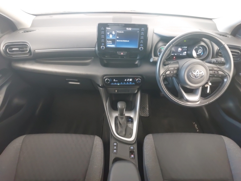 Toyota Yaris 1.5 Hybrid Design Cvt SD22MEV White #3