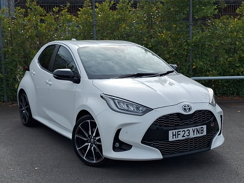 Toyota Yaris 1.5 Hybrid Gr Sport Cvt City Pack White