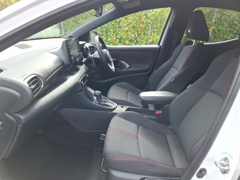 Toyota Yaris 1.5 Hybrid Gr Sport Cvt City Pack HF23YNB White #5