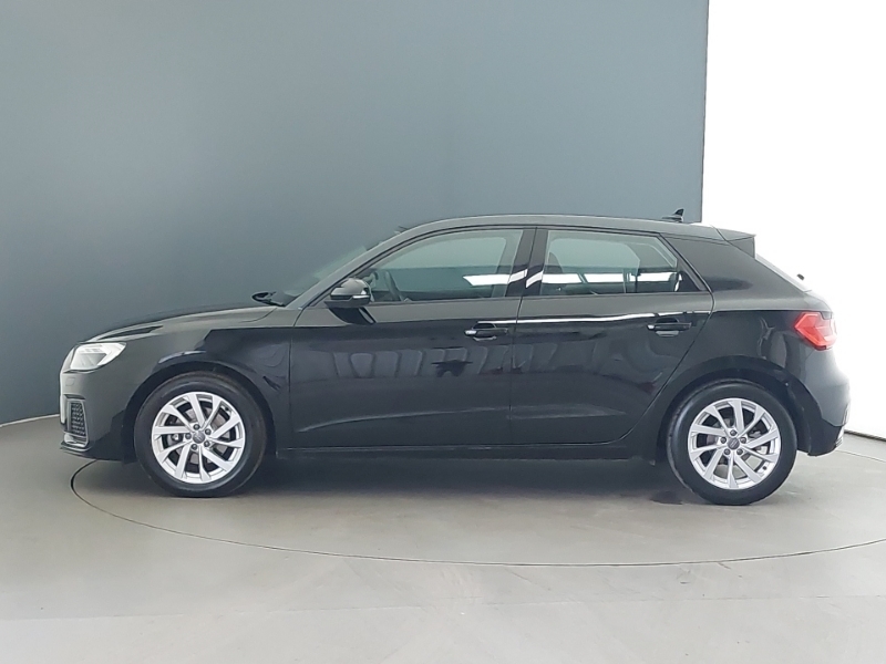 Audi A1 35 Tfsi Sport Black #4