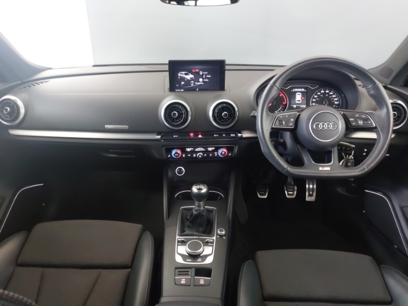 Audi A3 35 Tdi Black Edition YH20YJZ Blue #3