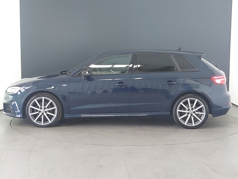 Audi A3 35 Tdi Black Edition YH20YJZ Blue #4