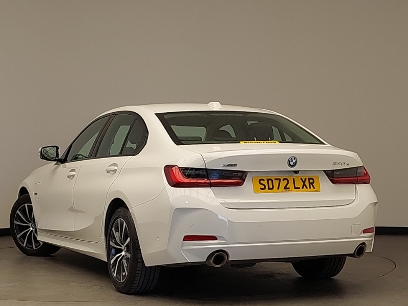 BMW 3 Series 330E Xdrive Sport Step SD72LXR White #2