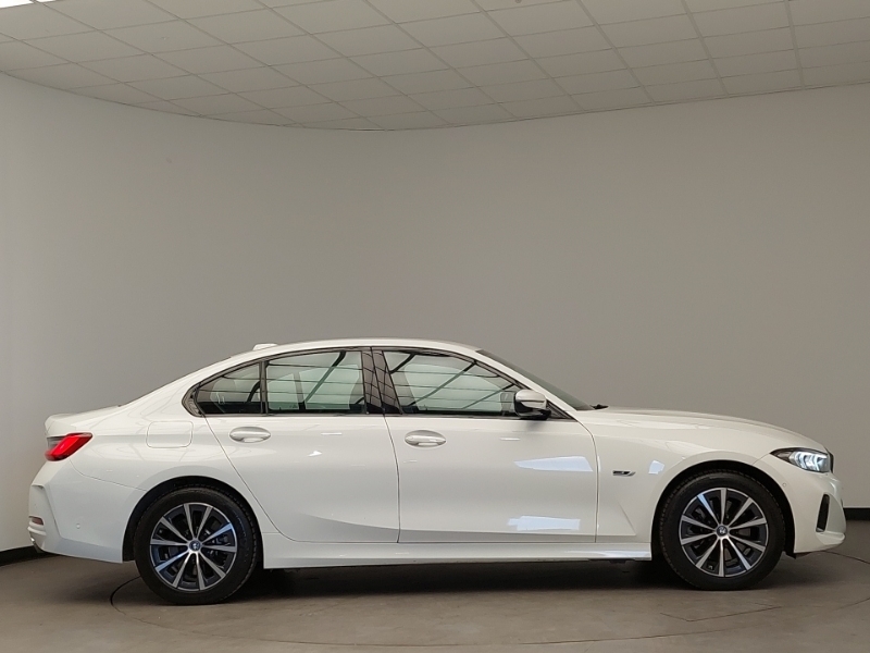 BMW 3 Series 330E Xdrive Sport Step SD72LXR White #4