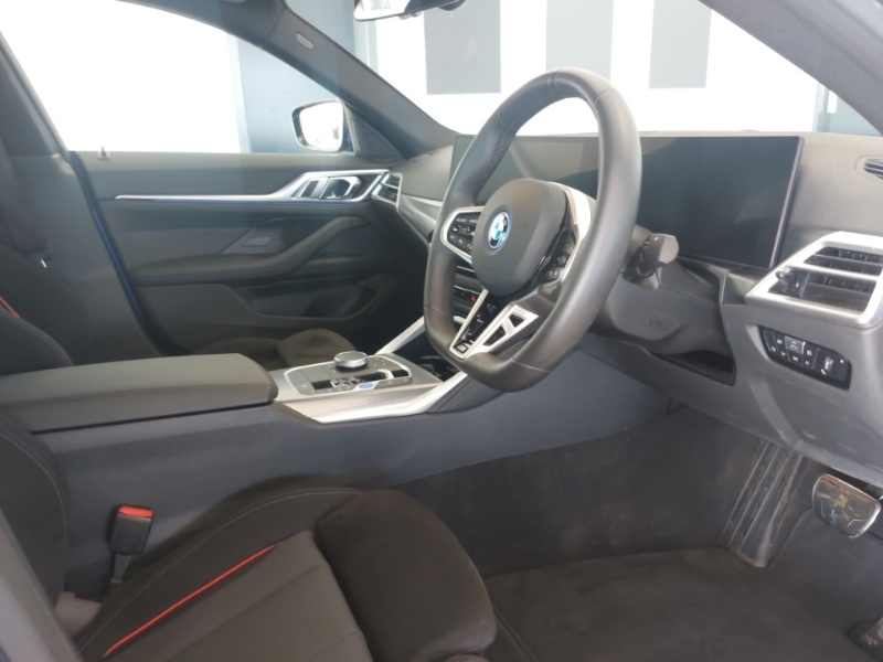 BMW i4 250Kw Edrive40 M Sport 83.9Kwh Blue #6