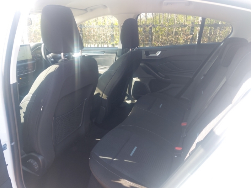 Ford Focus 1.0 Ecoboost Hybrid Mhev 155 Active YGZ7530 White #6