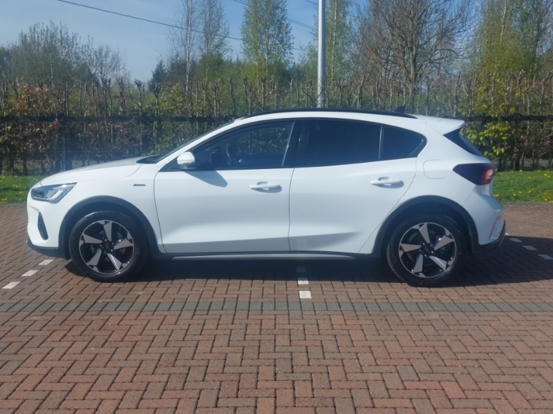 Ford Focus 1.0 Ecoboost Hybrid Mhev 155 Active YGZ7530 White #4