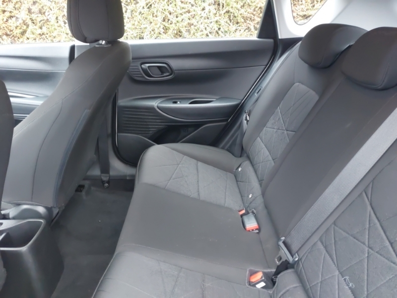 Hyundai Bayon 1.0 Tgdi 48V Mhev Se Connect Dct White #6