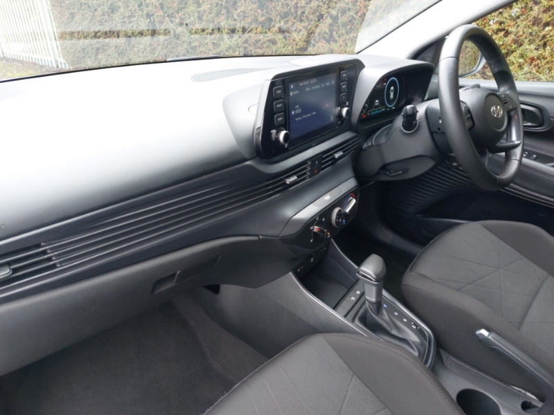 Hyundai Bayon 1.0 Tgdi 48V Mhev Se Connect Dct White #5