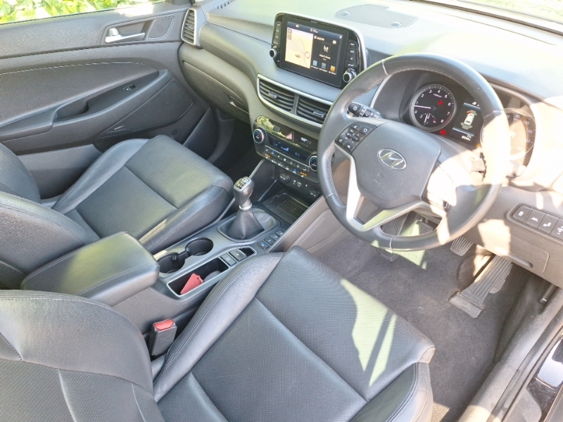Hyundai Tucson 1.6 Gdi Premium 2Wd EA19NCC Black #6
