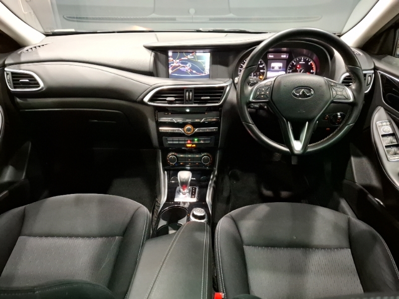 Infiniti QX30 2.2D Luxe Dct Black #3