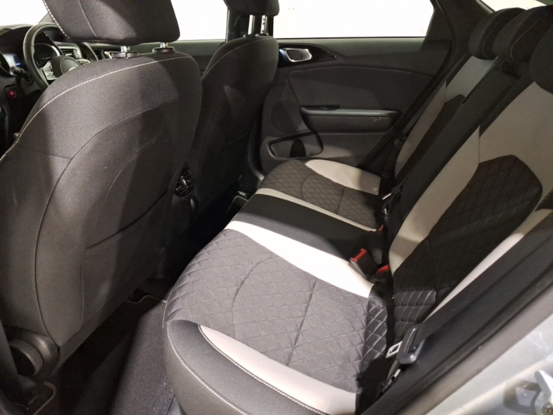 Kia Proceed 1.4T Gdi Isg Gt-line Lunar Edition Silver #6
