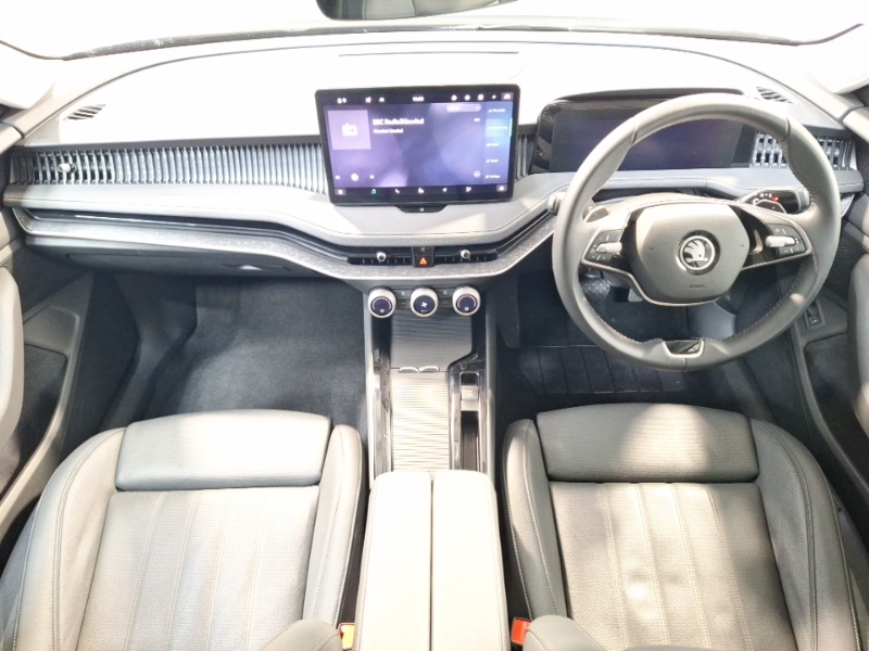 Skoda Superb 1.5 Tsi E-tec Se L Dsg Black #3