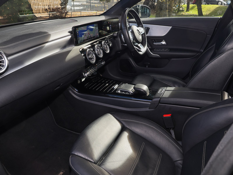 Mercedes-Benz CLA Class Cla 180 Amg Line Premium Plus Tip Black #5