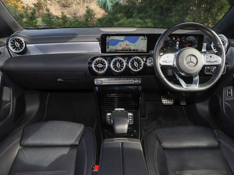 Mercedes-Benz CLA Class Cla 180 Amg Line Premium Plus Tip Black #3