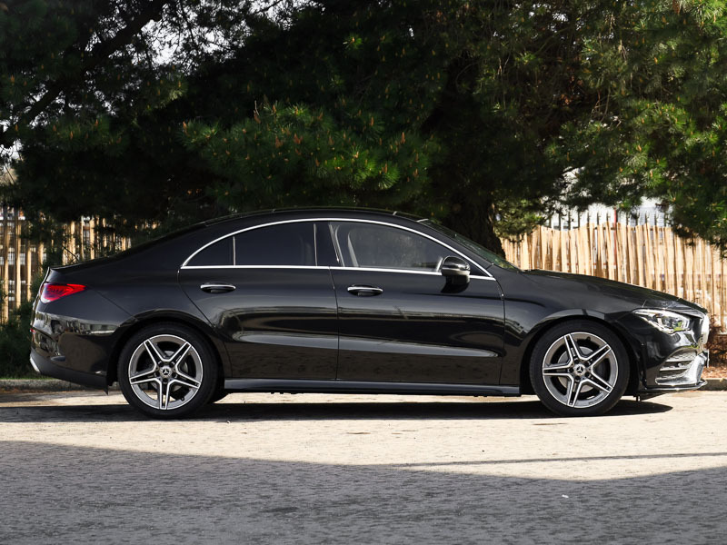 Mercedes-Benz CLA Class Cla 180 Amg Line Premium Plus Tip Black #4
