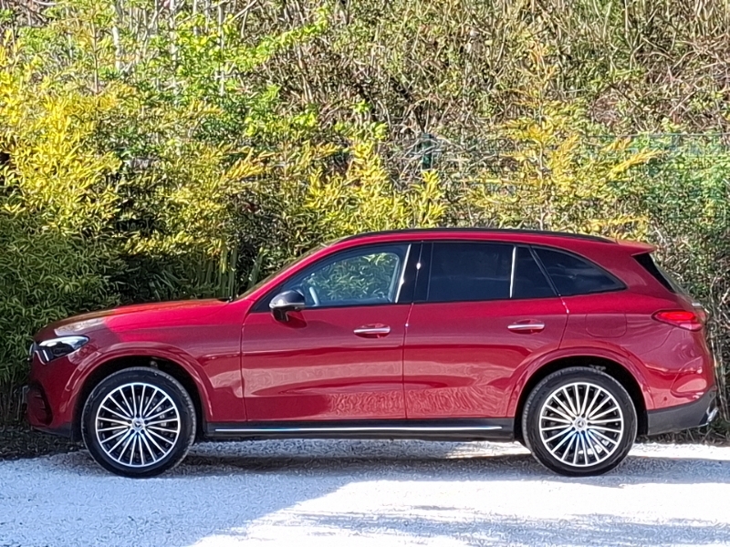 Mercedes-Benz GLC Class Glc 300E 4Matic Amg Line Prem Plus 9G-tronic KM75ACY Red #4