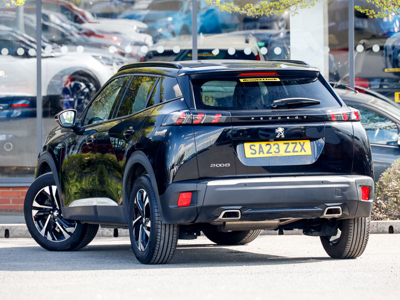 Peugeot 2008 1.2 Puretech 130 Allure Premium SA23ZZX Black #2