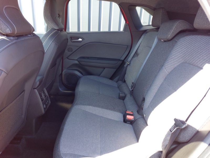Renault Symbioz 1.3 Tce 140 Techno HK75UHO Red #6