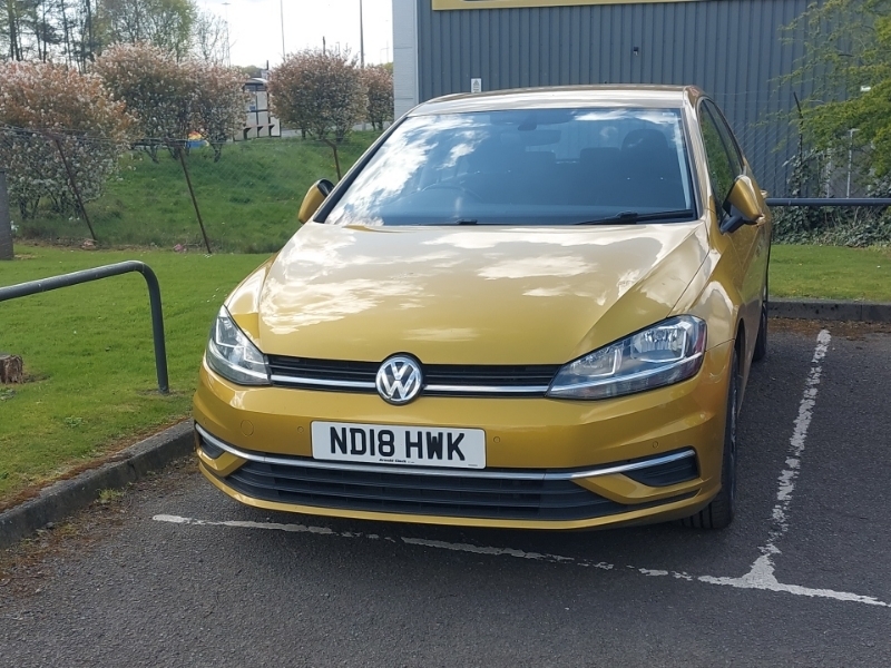 Volkswagen Golf 1.0 Tsi 110 Se Dsg Yellow