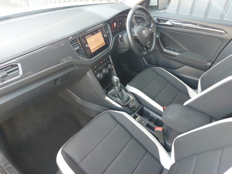 Volkswagen T-Roc 2.0 Tsi 4Motion Sel Dsg Silver #5