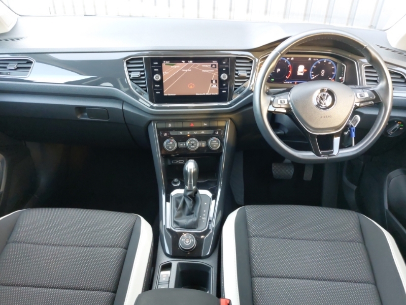Volkswagen T-Roc 2.0 Tsi 4Motion Sel Dsg Silver #3