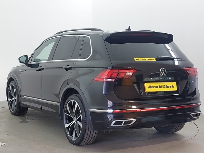 Volkswagen Tiguan 2.0 Tdi 4Motion R-line Dsg YH72GVM Black #2