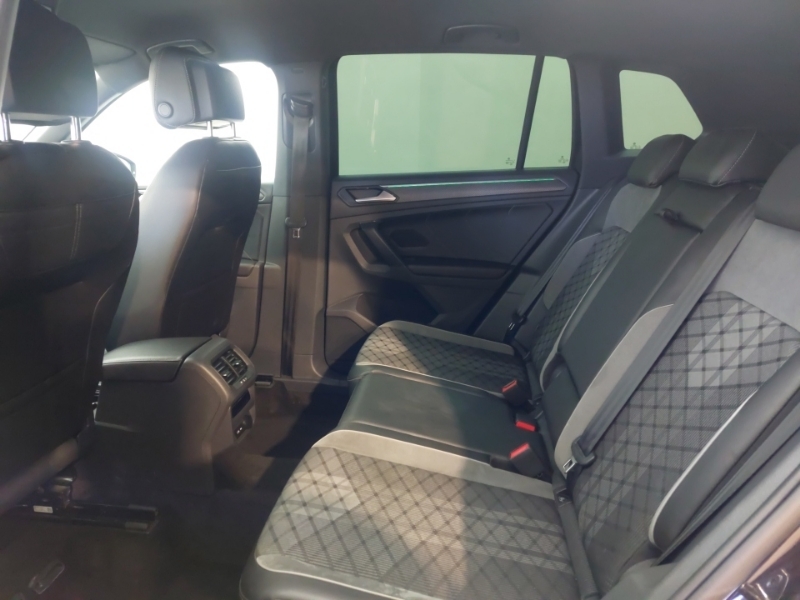 Volkswagen Tiguan 2.0 Tdi 4Motion R-line Dsg YH72GVM Black #6