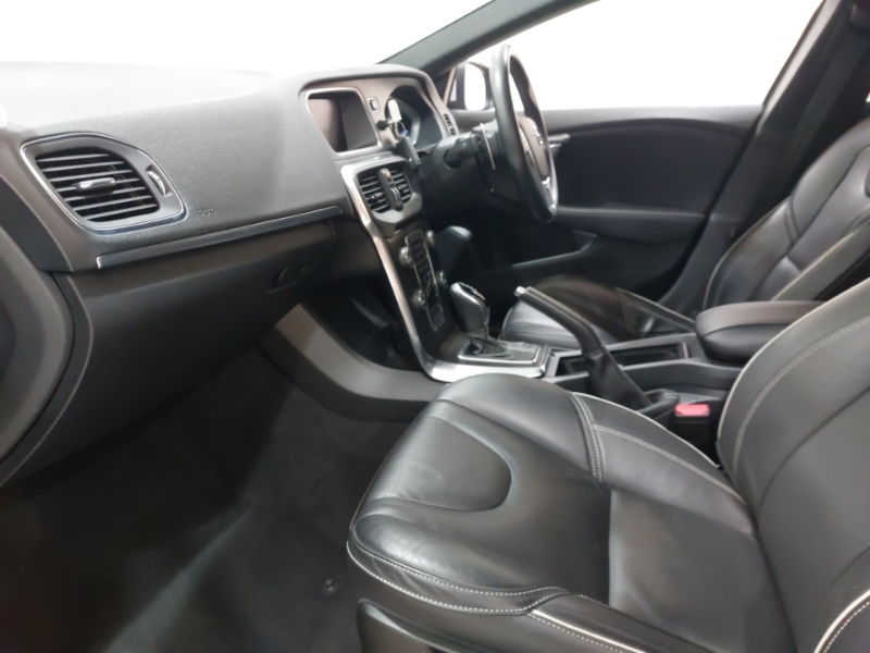 Volvo V40 T3 152 R Design Edition Geartronic Grey #5