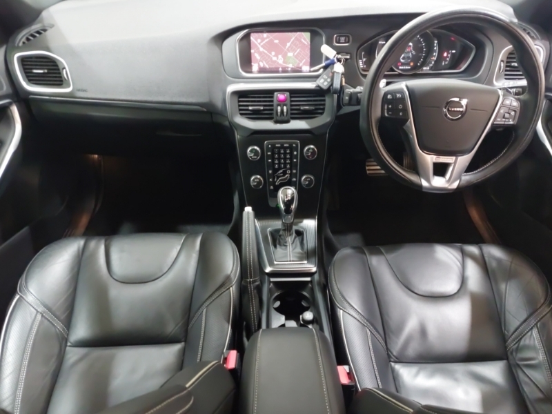 Volvo V40 T3 152 R Design Edition Geartronic Grey #3