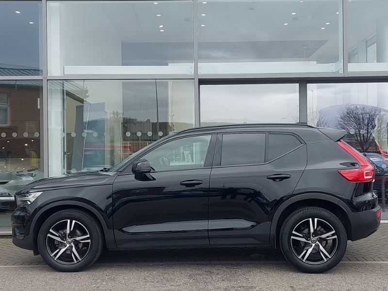 Volvo XC40 1.5 T3 163 R Design Geartronic YS71KLV Black #4