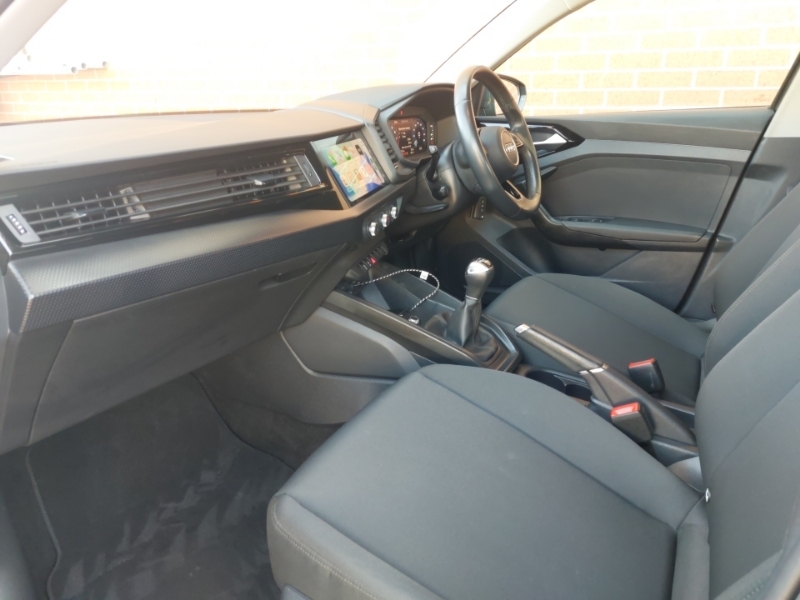 Audi A1 30 Tfsi 110 Technik SG23XHN Grey #5
