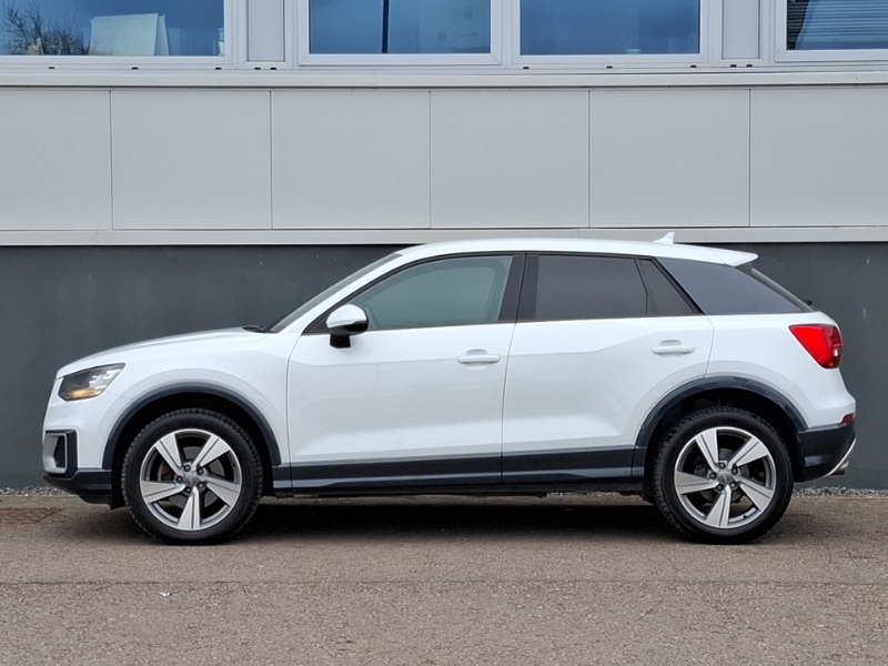 Audi Q2 1.0 Tfsi Sport White #4