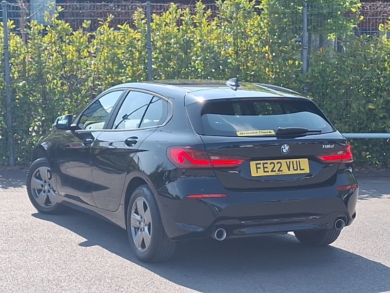 BMW 1 Series 118D Se Live Cockpit Professional Black #2