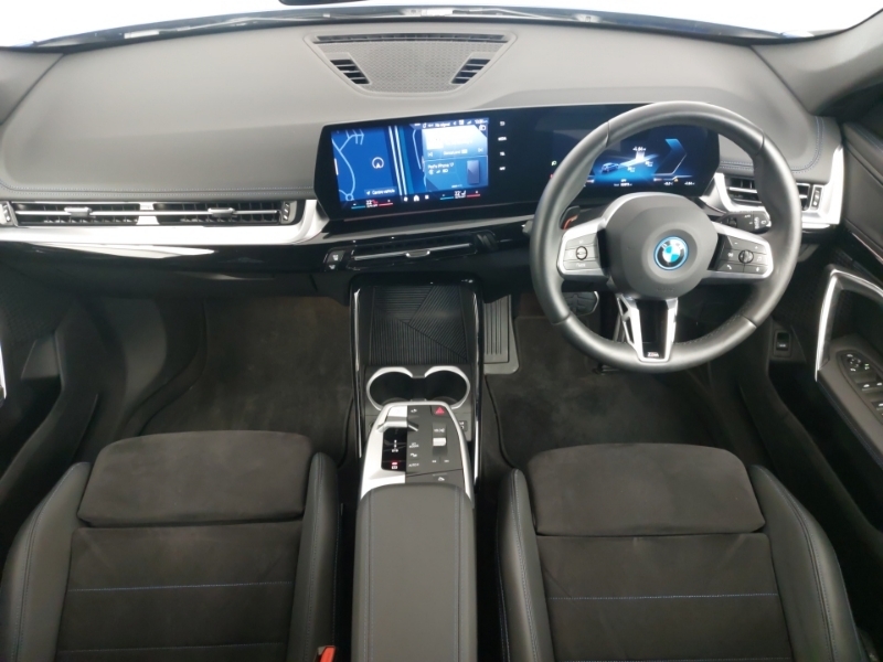 BMW iX1 150Kw Edrive20 M Sport 65Kwh Blue #4
