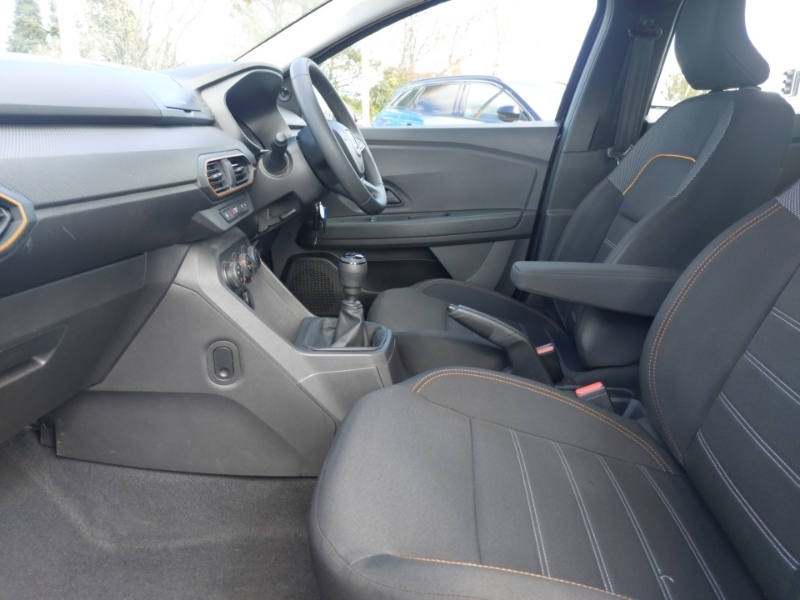 Dacia Sandero Stepway 1.0 Tce Essential SH22KFD Black #5