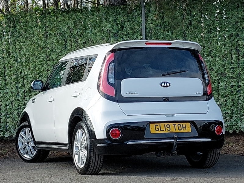Kia Soul 1.6 Crdi 2 White #2