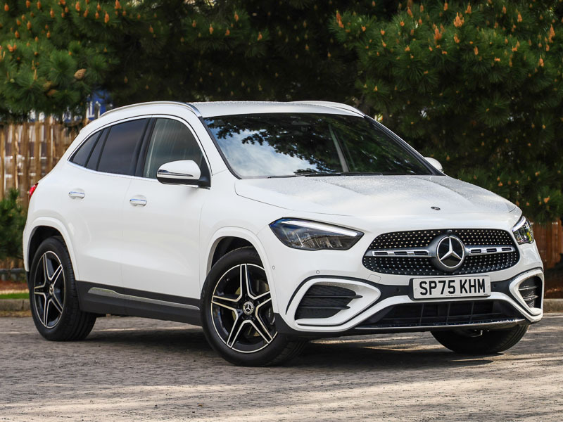 Mercedes-Benz GLA Class Gla 200D Amg Line Executive White