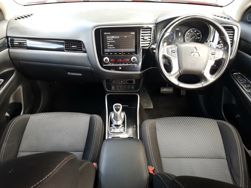 Mitsubishi Outlander 2.4 Phev Design AU20NKD Red #3