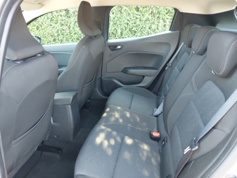 Renault Clio 1.6 E-tech Full Hybrid 145 Evolution NA23HXX Grey #6