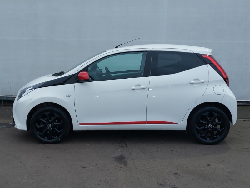 Toyota Aygo 1.0 Vvt-i X-trend SL19ZKV White #4