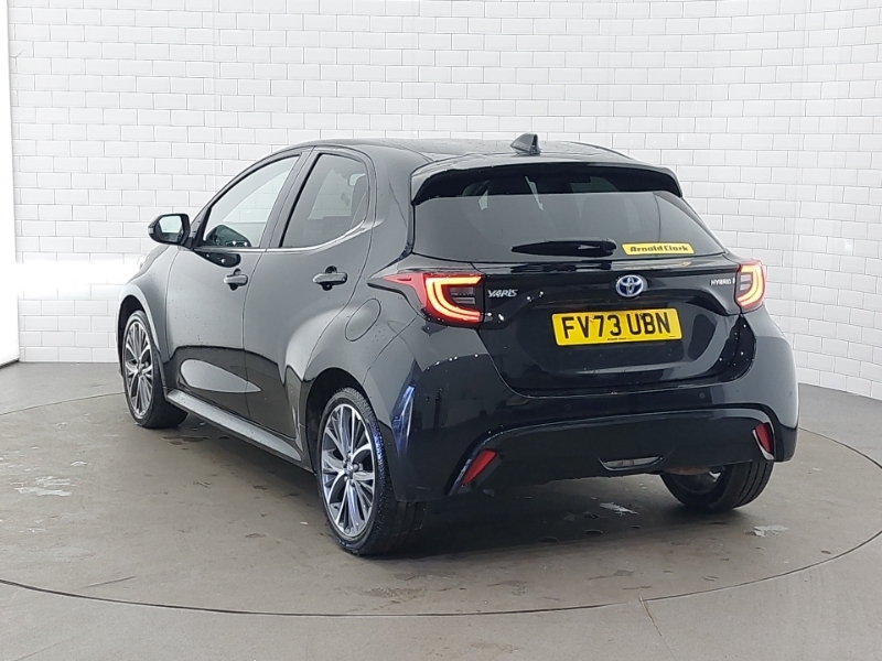 Toyota Yaris 1.5 Hybrid Excel Cvt FV73UBN Black #2