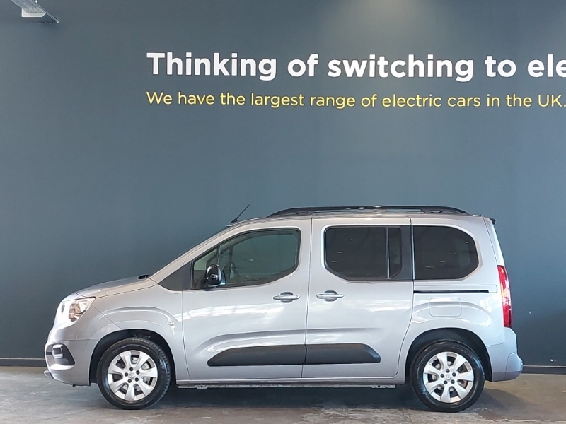 Vauxhall Combo-e Life 100Kw Design 50Kwh Grey #4