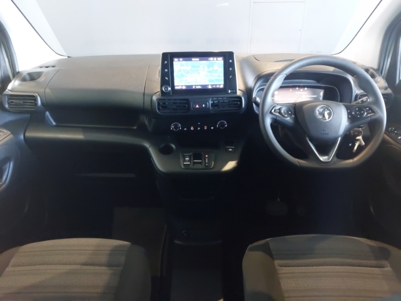 Vauxhall Combo-e Life 100Kw Design 50Kwh Grey #3